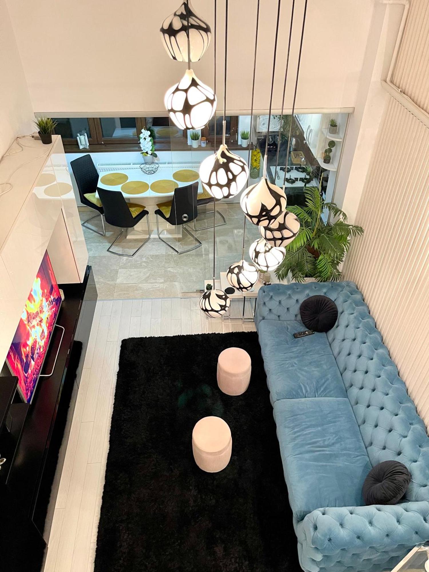 Apartment Ema Luxury Ultracentral